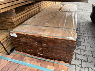 Ca. 216x Angelim Pedra Planken Geschaafd, 21x90mm, lengte 87/245cm, 86